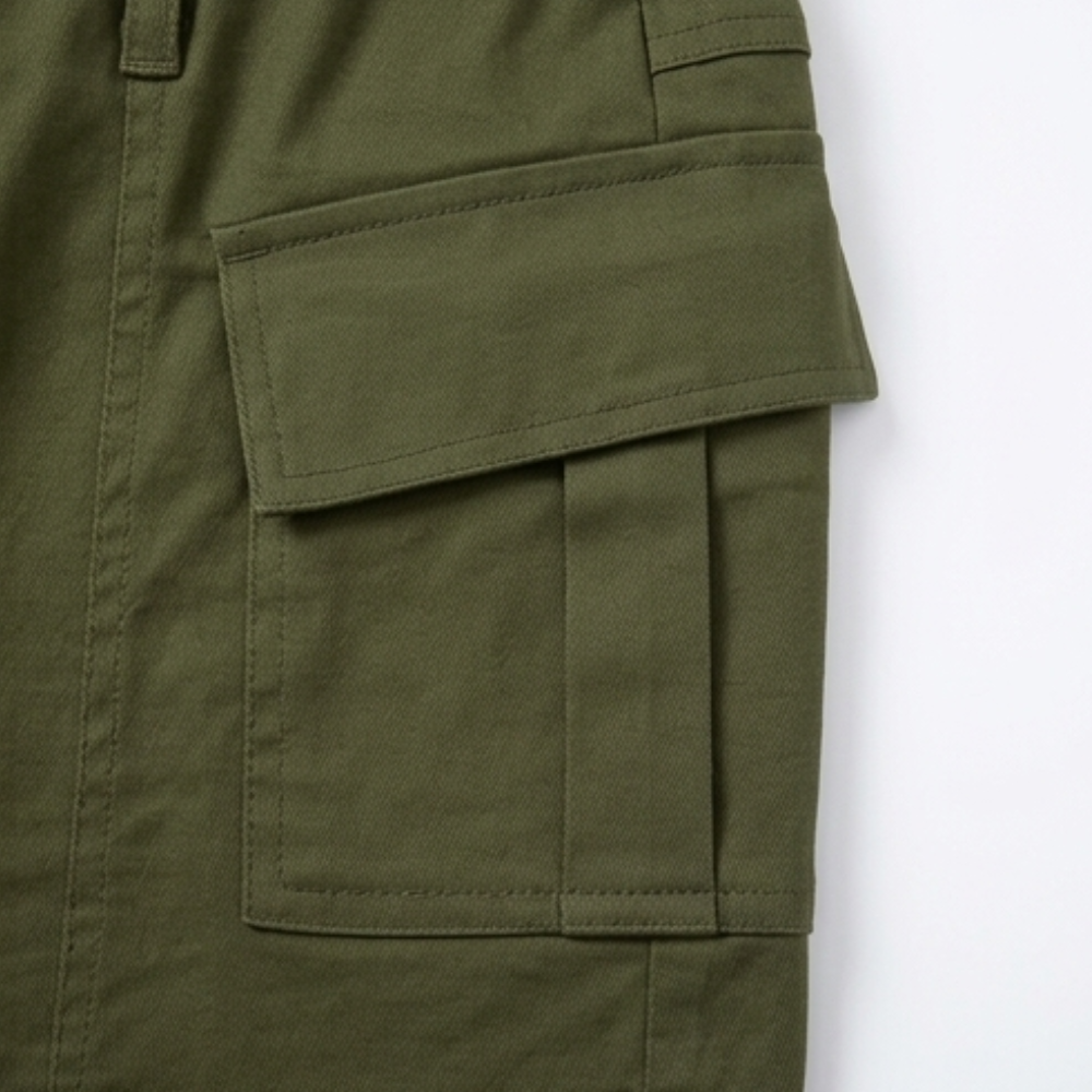 Curvella™ – High-Waisted Stretch Cargo Shorts