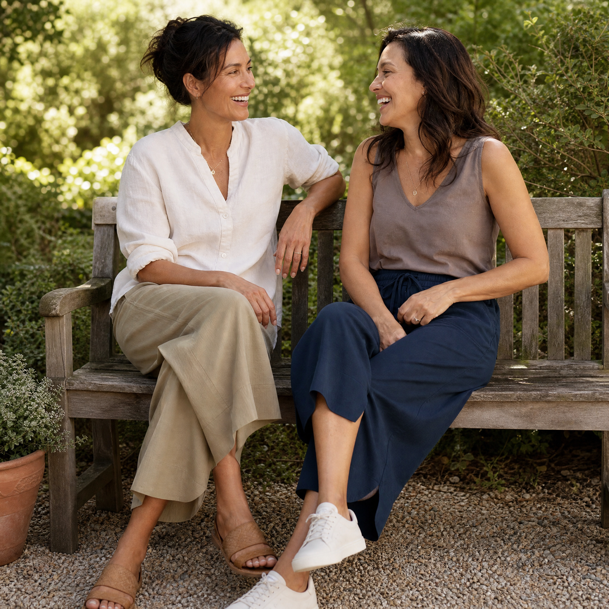 Lounella™ – Soft Cropped Wide-Leg Pants with Pockets